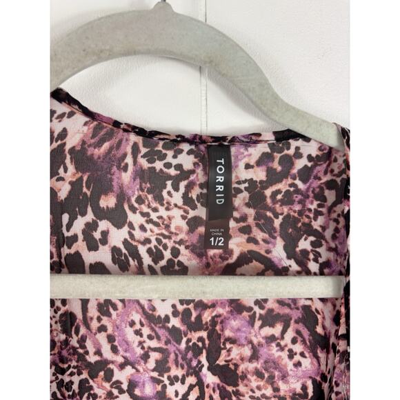 Torrid sheer kimono duster with a pink and black animal print Size 1/2X - Picture 4 of 6